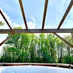 Le Castelat De Julienna ベッド・アンド・ブレックファスト グールドン・アン・ケルシー