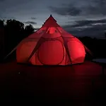 Le Castelat De Julienna