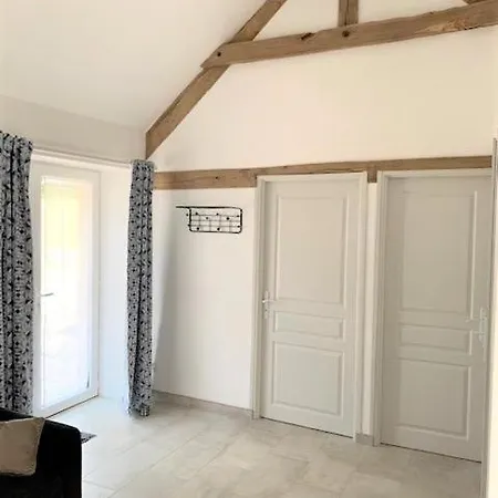 Couette-café Le Castelat De Julienna 3*