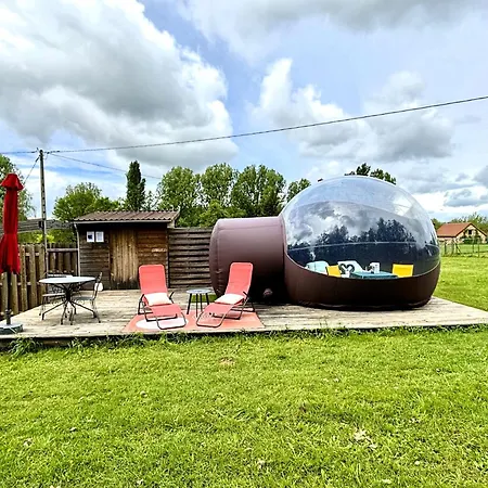 Le Castelat De Julienna Couette-café