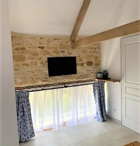 Bed and Breakfast Le Castelat De Julienna 3*