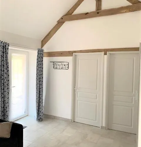 Bed and Breakfast Le Castelat De Julienna 3*